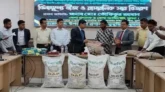 খুলনায় কৃষকদের মাঝে বীজ ও সার বিতরণ